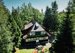 Dom Pracy Tw&oacute;rczej LIMBA - Karpacz